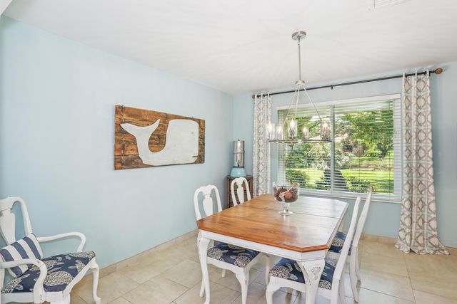 424 Dracena Way, Gulf Breeze, FL 32561