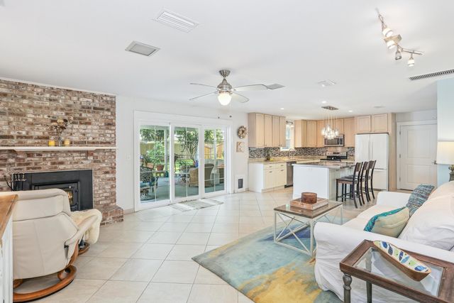 424 Dracena Way, Gulf Breeze, FL 32561