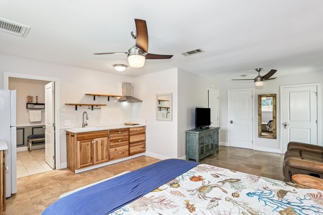 424 Dracena Way, Gulf Breeze, FL 32561