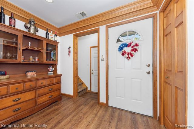 1491 Division Drive, Hartland, MI 48353