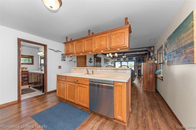 1491 Division Drive, Hartland, MI 48353