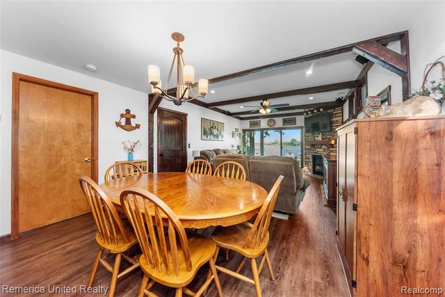 1491 Division Drive, Hartland, MI 48353
