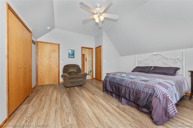 1491 Division Drive, Hartland, MI 48353
