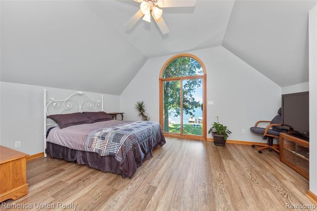 1491 Division Drive, Hartland, MI 48353