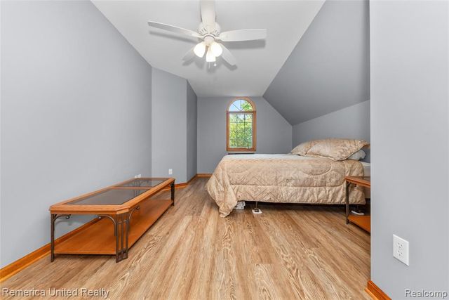 1491 Division Drive, Hartland, MI 48353