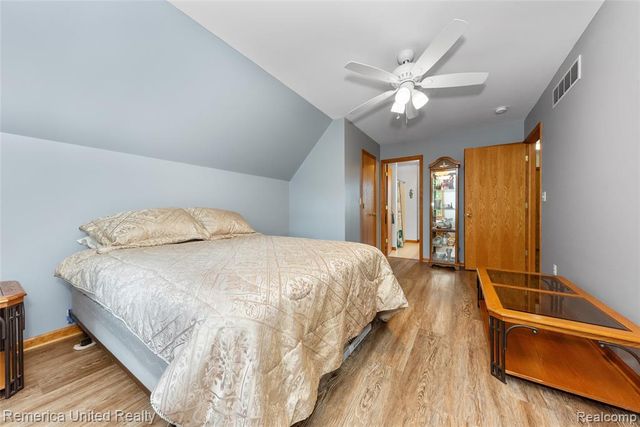 1491 Division Drive, Hartland, MI 48353