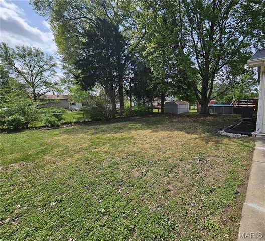 15626 94th Avenue, Florissant, MO 63034