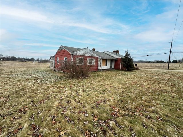 307 Mcclelland Rd, North Beaver Twp, PA 16102