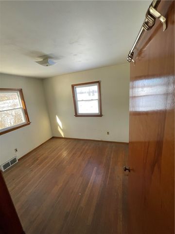 307 Mcclelland Rd, North Beaver Twp, PA 16102