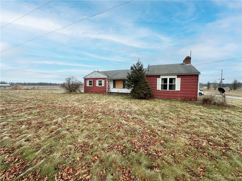 307 Mcclelland Rd, North Beaver Twp, PA 16102