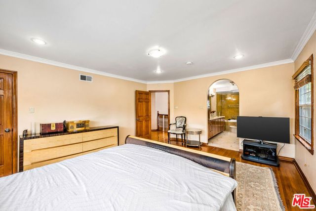 257 S Van Ness Avenue, Los Angeles, CA 90004