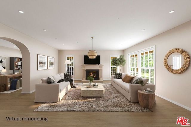 257 S Van Ness Avenue, Los Angeles, CA 90004