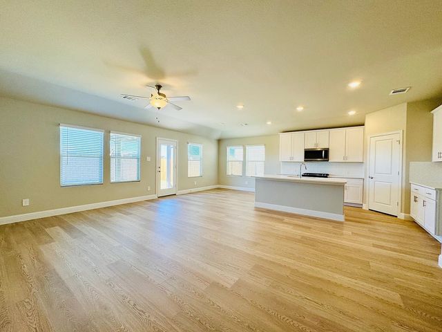 1093 Eagle Run Lane, Lavon, TX 75166