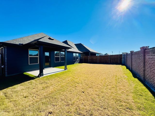 1093 Eagle Run Lane, Lavon, TX 75166