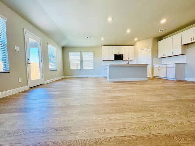 1093 Eagle Run Lane, Lavon, TX 75166