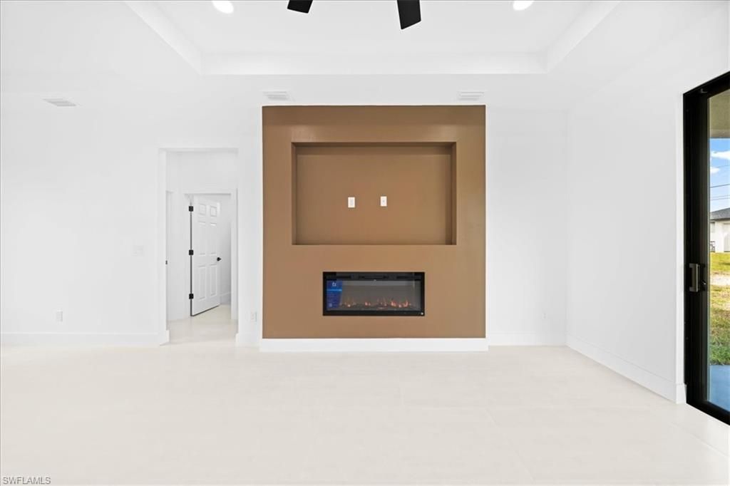 Image 11 of property listing at 1329 NE 18th TER, Cape Coral, FL 33909