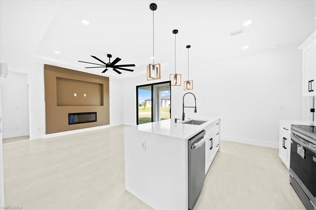 Image 16 of property listing at 1329 NE 18th TER, Cape Coral, FL 33909