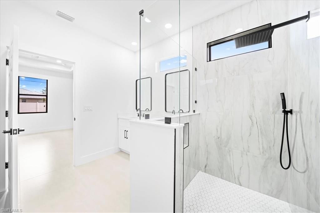 Image 27 of property listing at 1329 NE 18th TER, Cape Coral, FL 33909