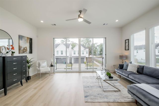 5703G Balbo Street, Houston, TX 77091