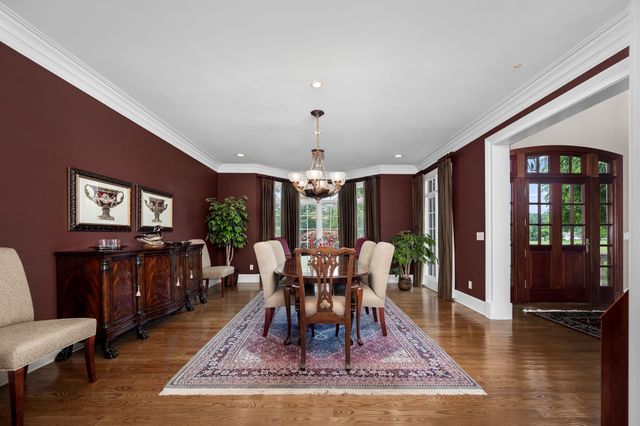 100 Kings Ln, Tullahoma, TN 37388