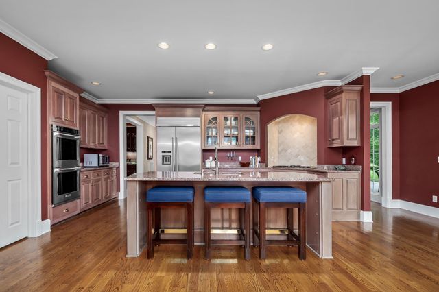 100 Kings Ln, Tullahoma, TN 37388
