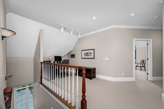 100 Kings Ln, Tullahoma, TN 37388