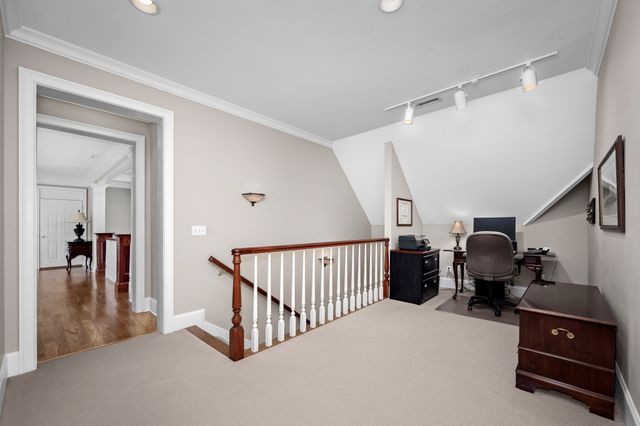 100 Kings Ln, Tullahoma, TN 37388