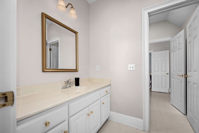 100 Kings Ln, Tullahoma, TN 37388