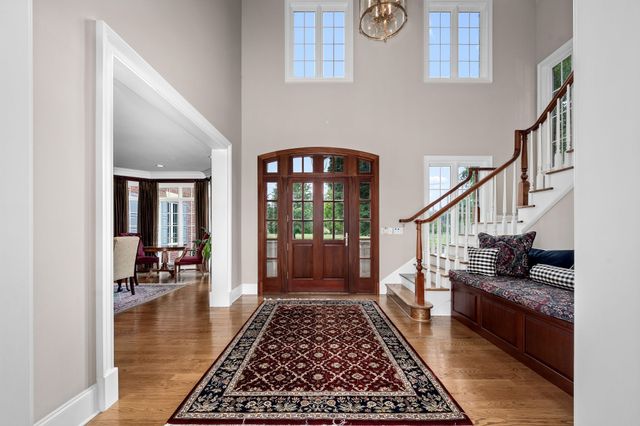 100 Kings Ln, Tullahoma, TN 37388