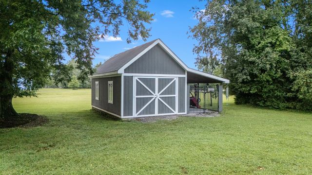 100 Kings Ln, Tullahoma, TN 37388