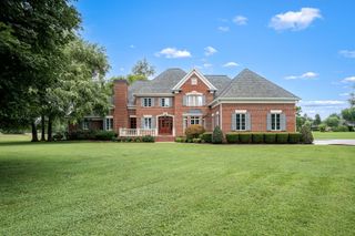 100 Kings Ln, Tullahoma, TN 37388