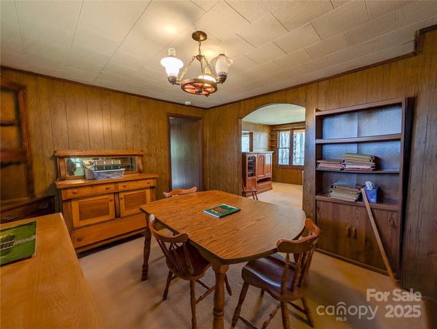 190 Rector Hill Road, Burnsville, NC 28714