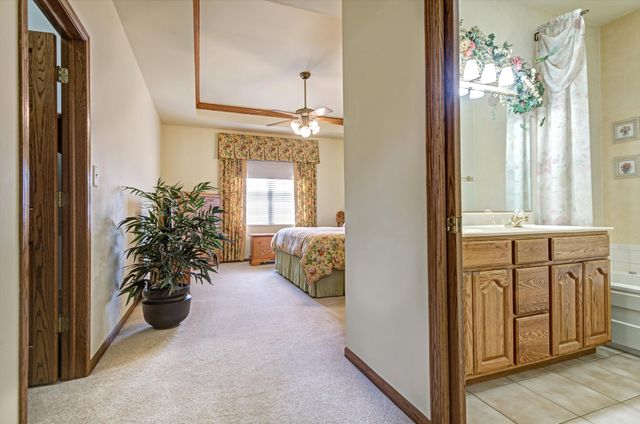 8113 Victoria Place, Crown Point, IN 46307