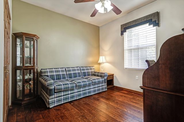 8113 Victoria Place, Crown Point, IN 46307