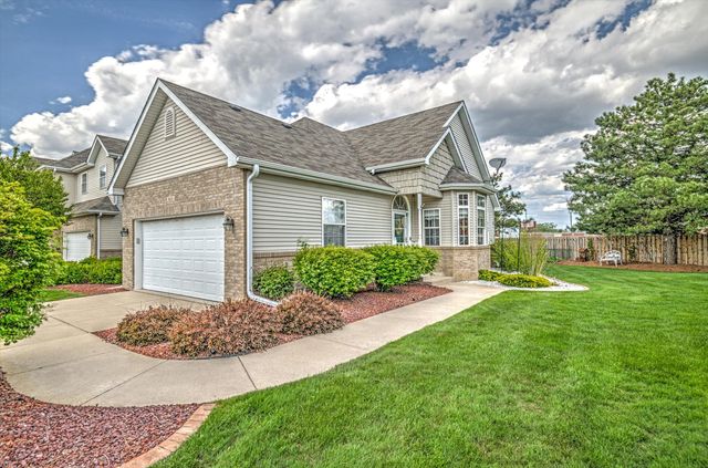 8113 Victoria Place, Crown Point, IN 46307