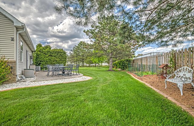 8113 Victoria Place, Crown Point, IN 46307