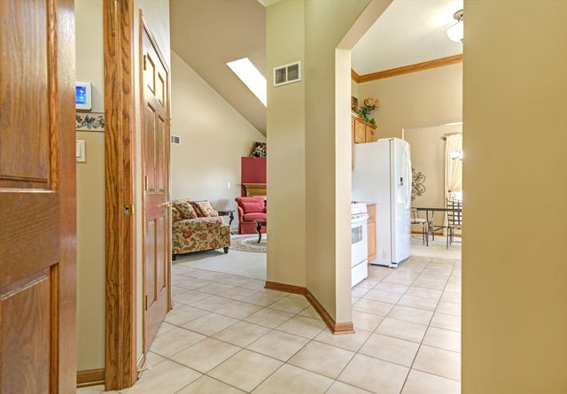 8113 Victoria Place, Crown Point, IN 46307