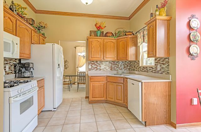 8113 Victoria Place, Crown Point, IN 46307