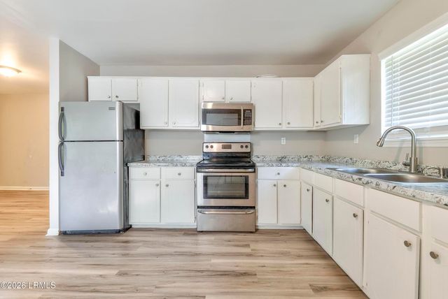 12 Mckay Road, Ridgeland, SC 29936
