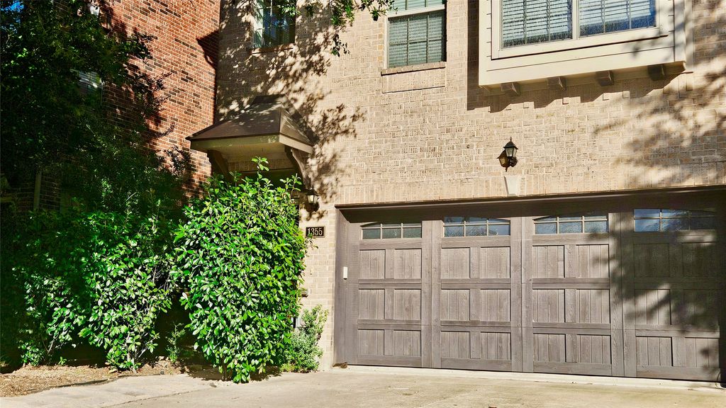1355 Chase Lane, Irving, TX 75063