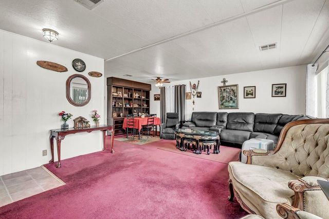 2627 W Midvalley Avenue 10, Visalia, CA 93277