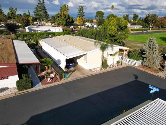 2627 W Midvalley Avenue 10, Visalia, CA 93277