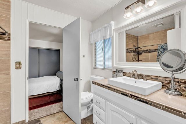 2627 W Midvalley Avenue 10, Visalia, CA 93277