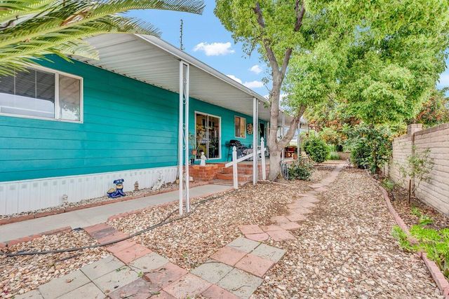 2627 W Midvalley Avenue 10, Visalia, CA 93277