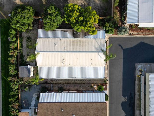 2627 W Midvalley Avenue 10, Visalia, CA 93277