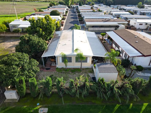 2627 W Midvalley Avenue 10, Visalia, CA 93277