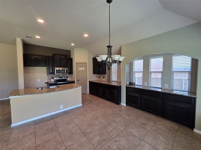 6602 Morning Dew Drive, Midlothian, TX 76065