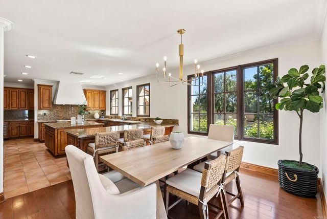 7975 Villas, San Diego, CA 92127