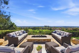 7975 Villas, San Diego, CA 92127