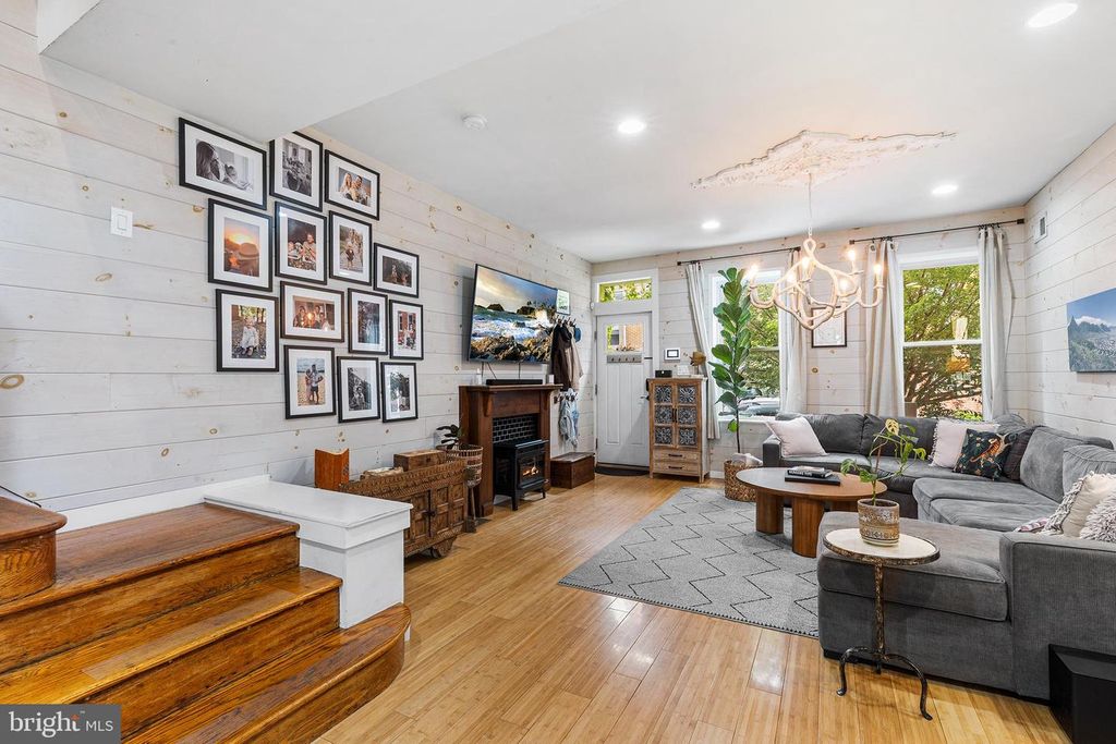 1337 MARLBOROUGH ST, PHILADELPHIA, PA 19125 — photo 4
